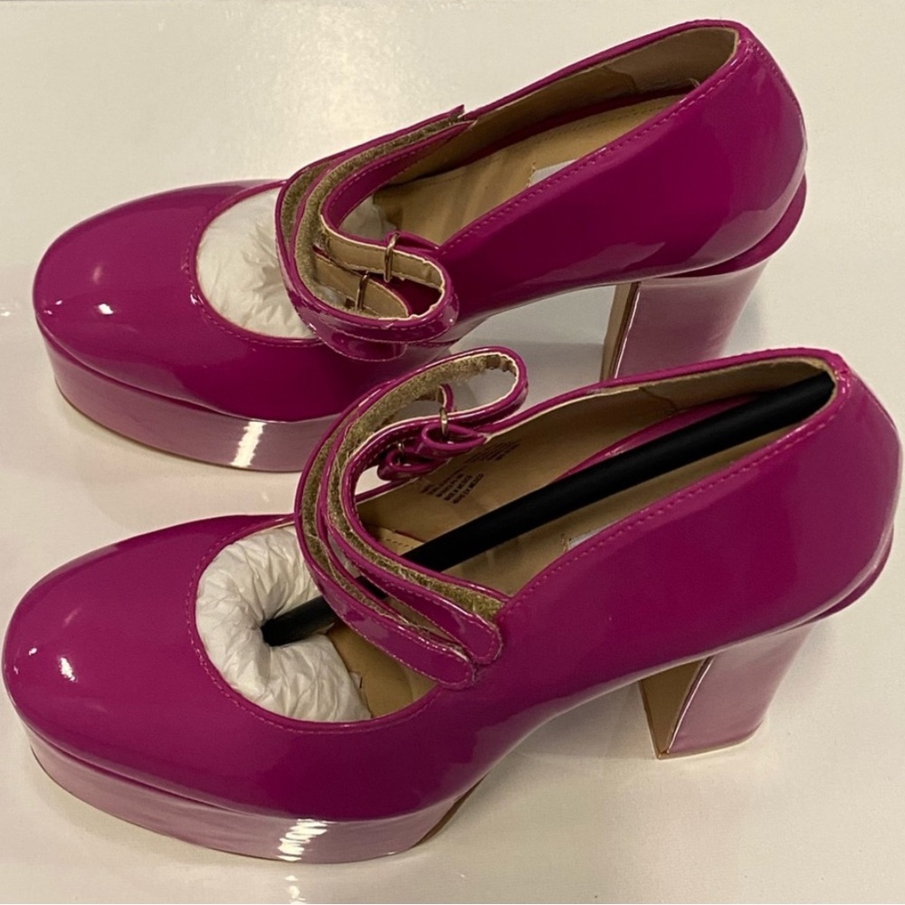NWT Steve Madden Adapts Mary Jane Style Sky Rise Platform Heels Size 8. - Picture 5 of 10
